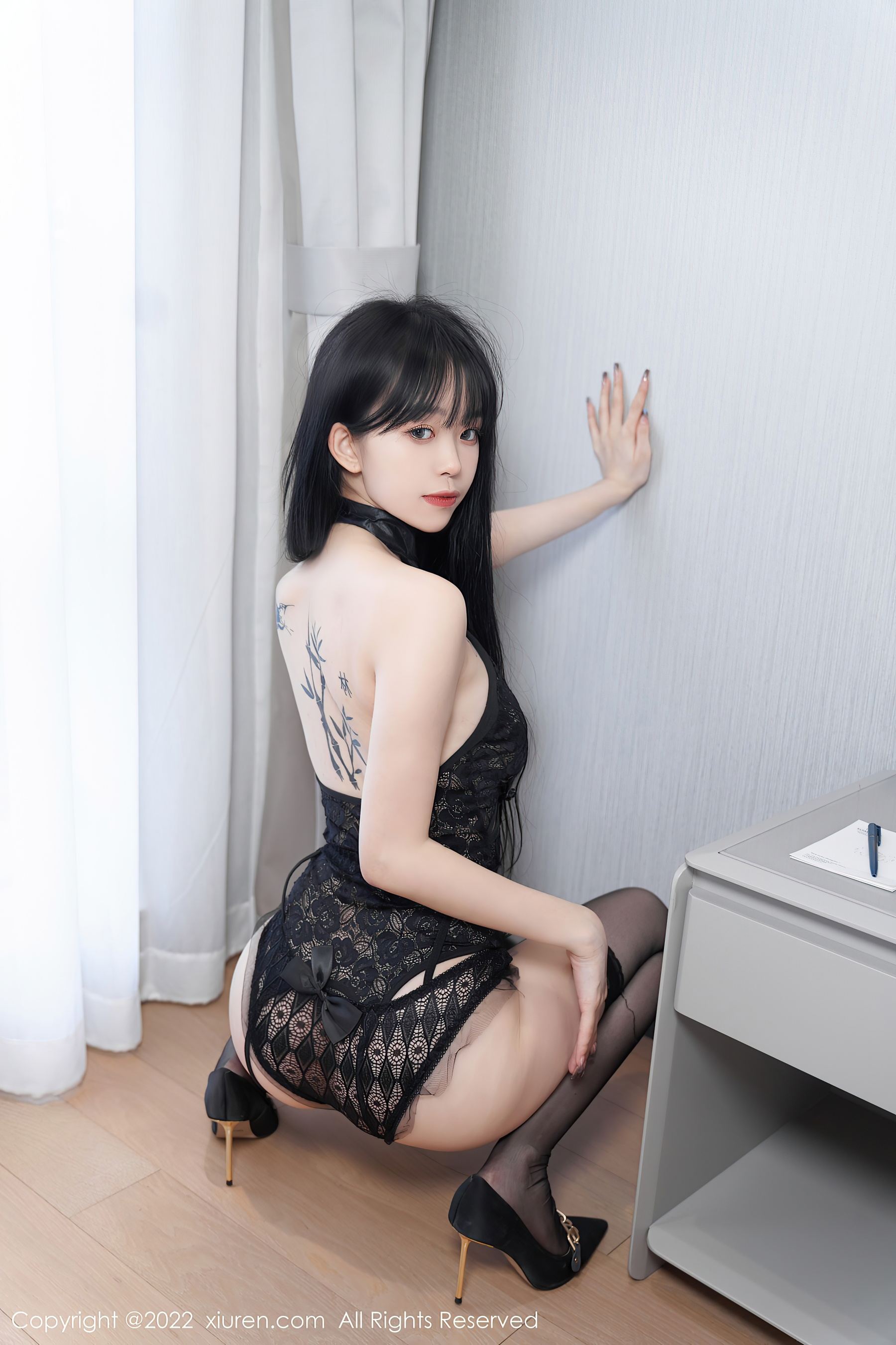 [XiuRen秀人网] No.5243 奶瓶. 黑丝美腿·合集-妙妙屋