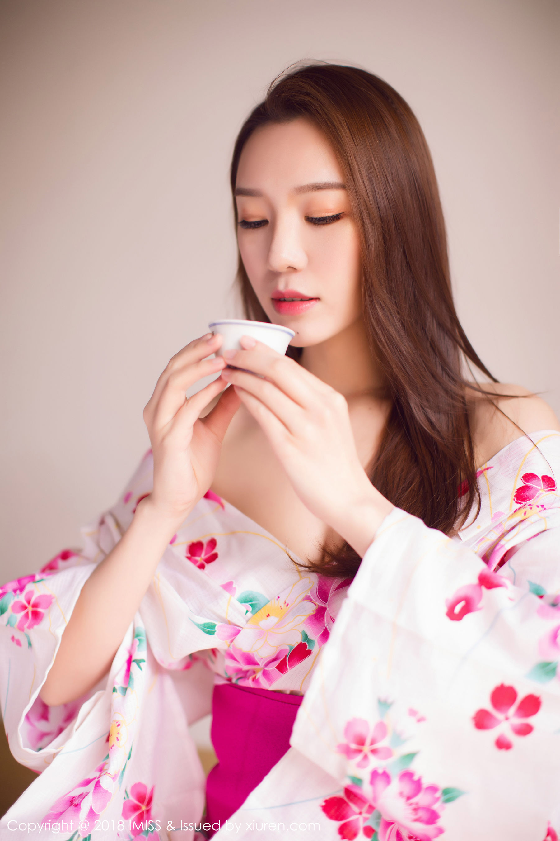 新人模特katrina《首套写真》 [爱蜜社IMiss] Vol.252·合集-妙妙屋