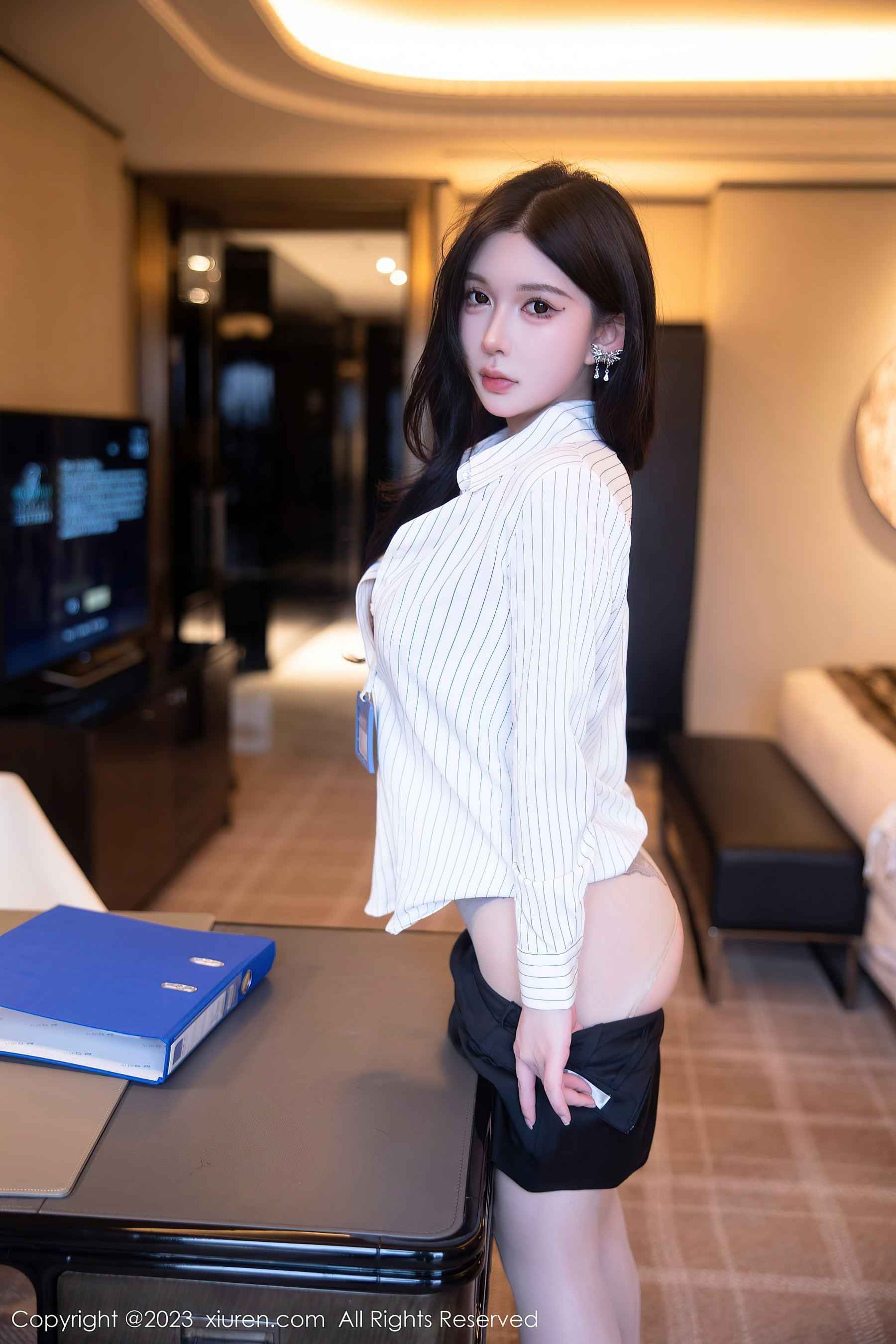 [XiuRen秀人网] No.6247 林珊珊 短裙美腿·合集-妙妙屋