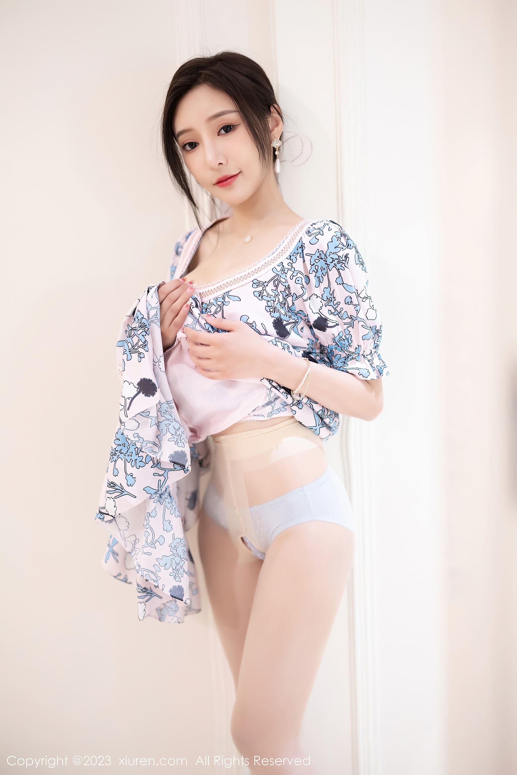 [XiuRen秀人网] No.6474 王馨瑶yanni 海南岛旅拍·合集-妙妙屋
