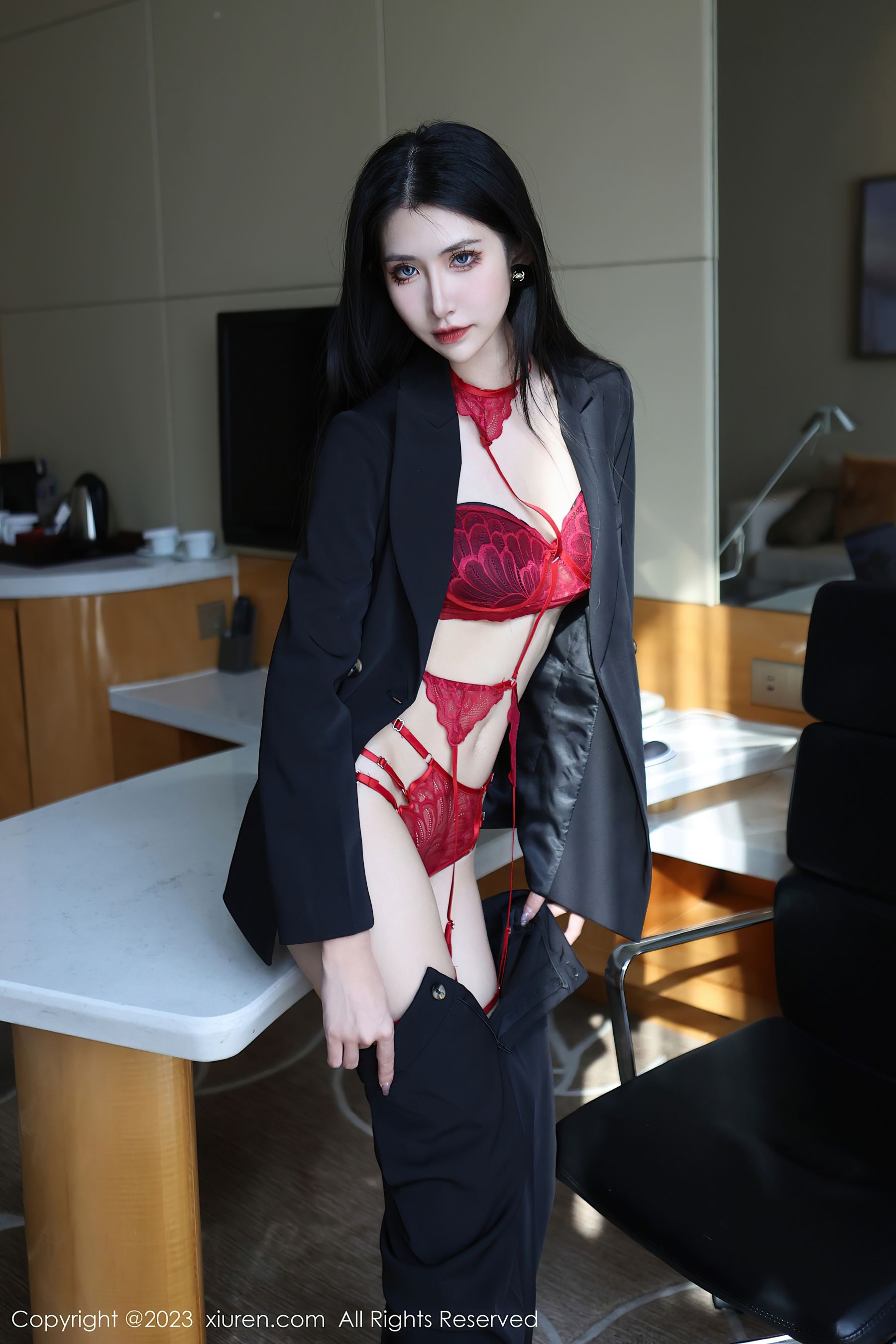 [XiuRen秀人网] No.6402 依娜Yina 美腿新人·合集-妙妙屋