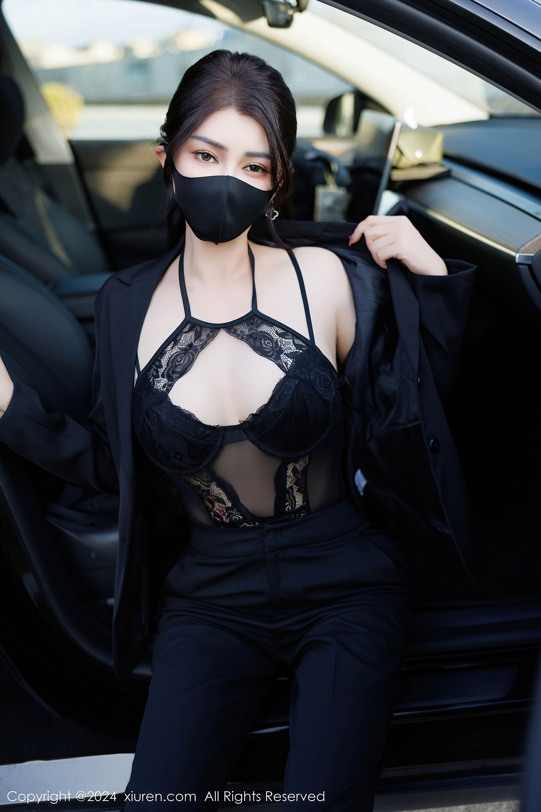 [XiuRen秀人网] No.9405 凯竹Quinn 黑丝美腿·合集-妙妙屋