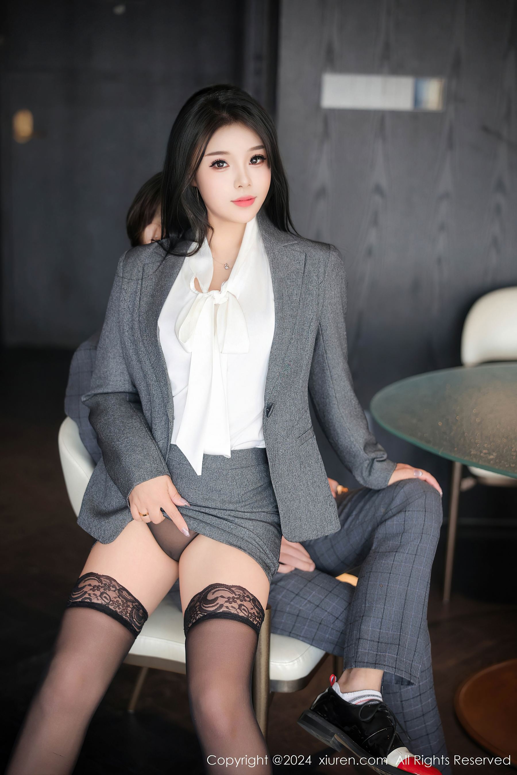 [XiuRen秀人网] No.9515 麦田 职业装黑丝·合集-妙妙屋