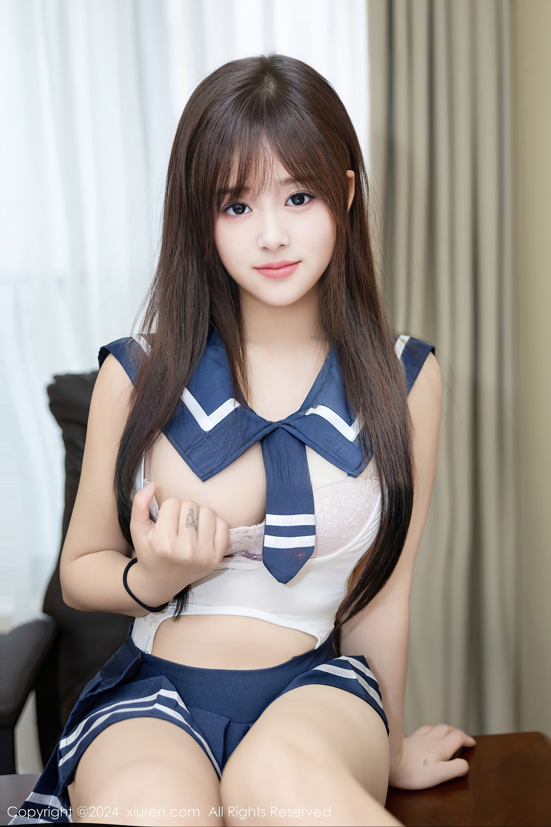 [XiuRen秀人网] No.9514 叶初雪 制服美臀·合集-妙妙屋