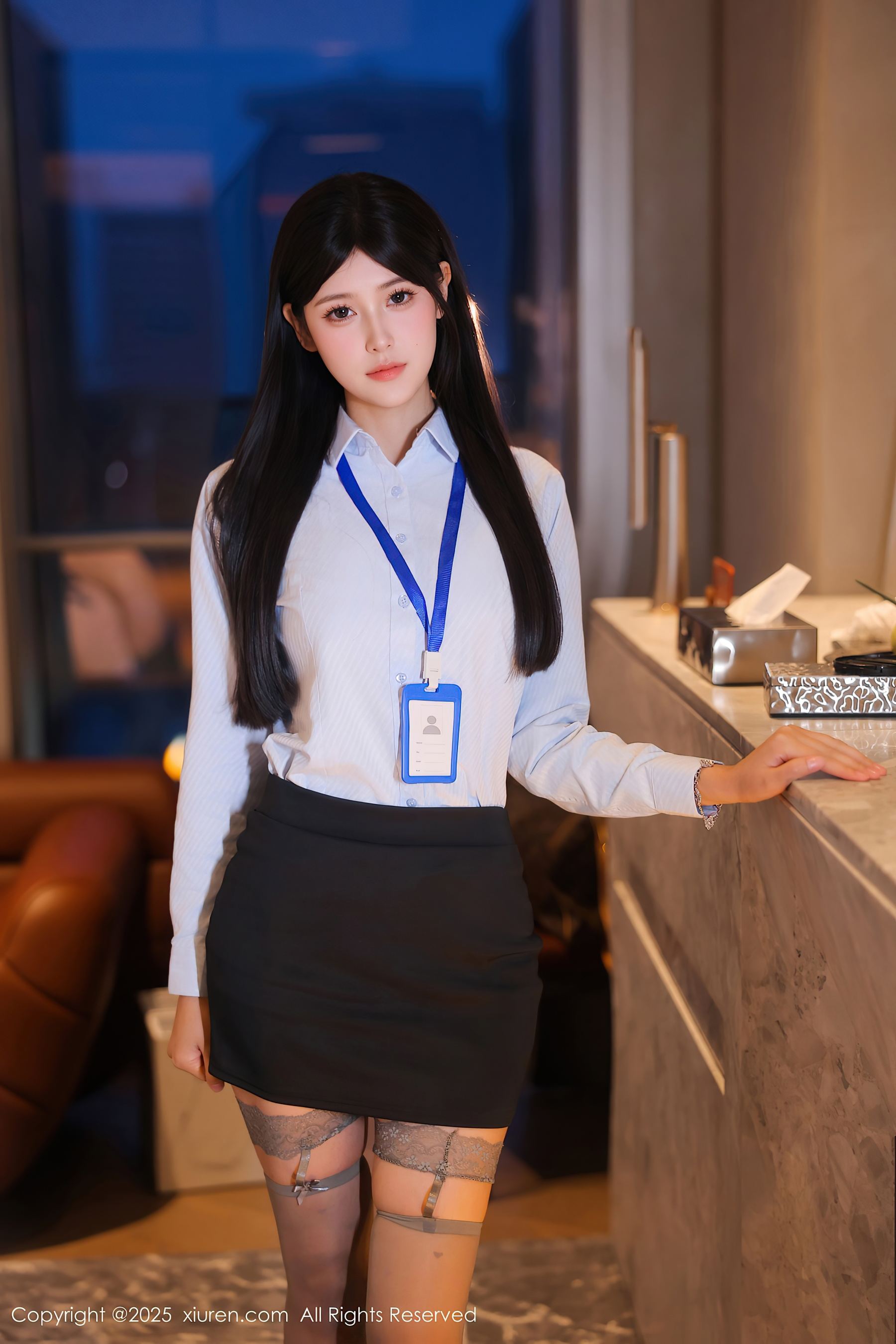 [XiuRen秀人网] No.10440 余安安 OL服饰·合集-妙妙屋