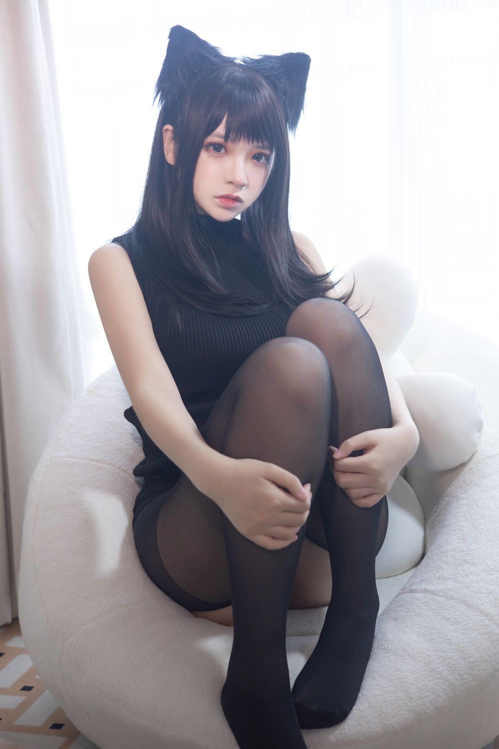 疯猫ss-No.077-2022新春生日本01 黑毛衣少女 [80P]·合集-妙妙屋