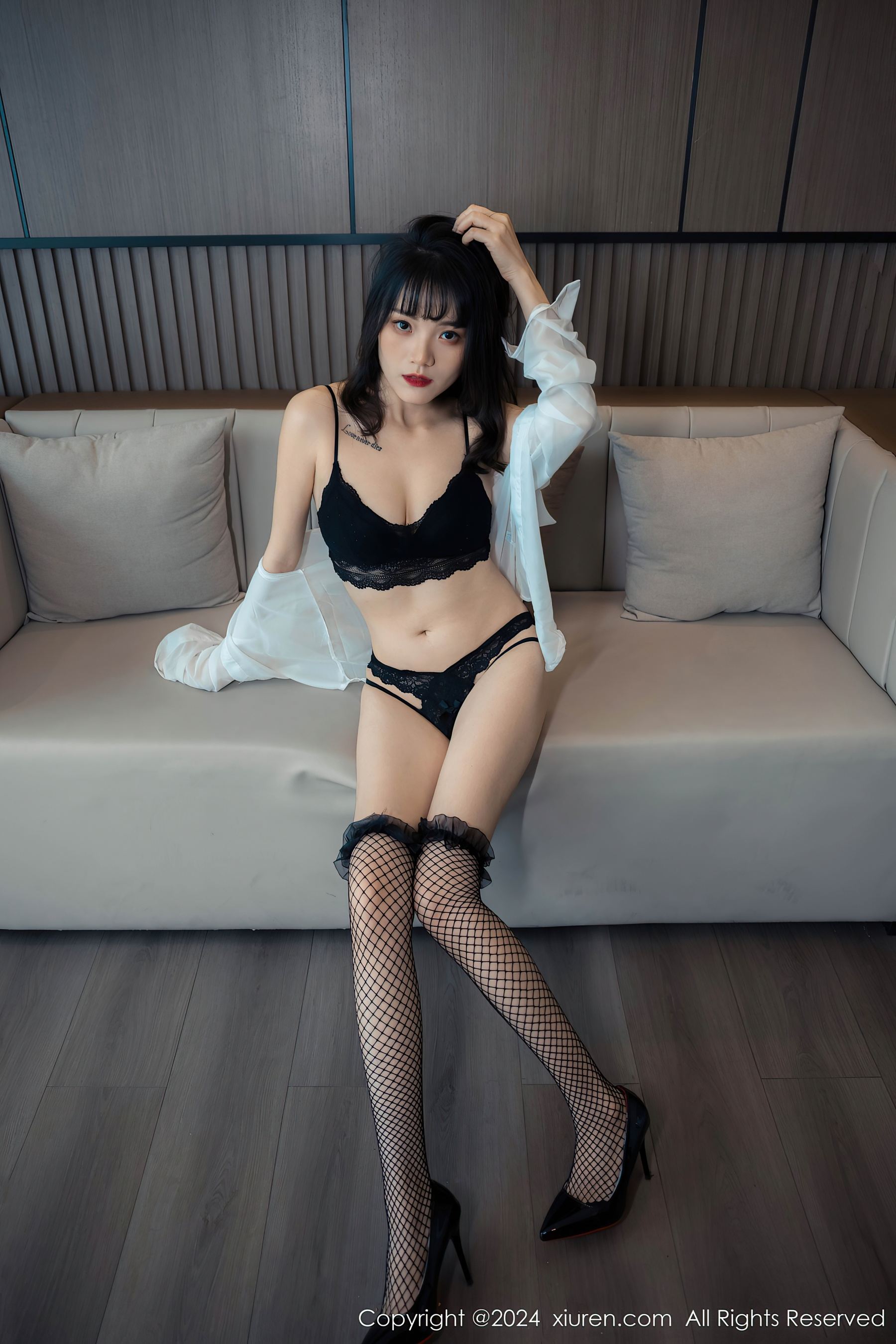 [XiuRen秀人网] No.8320 唐安诺 黑丝美腿·合集-妙妙屋