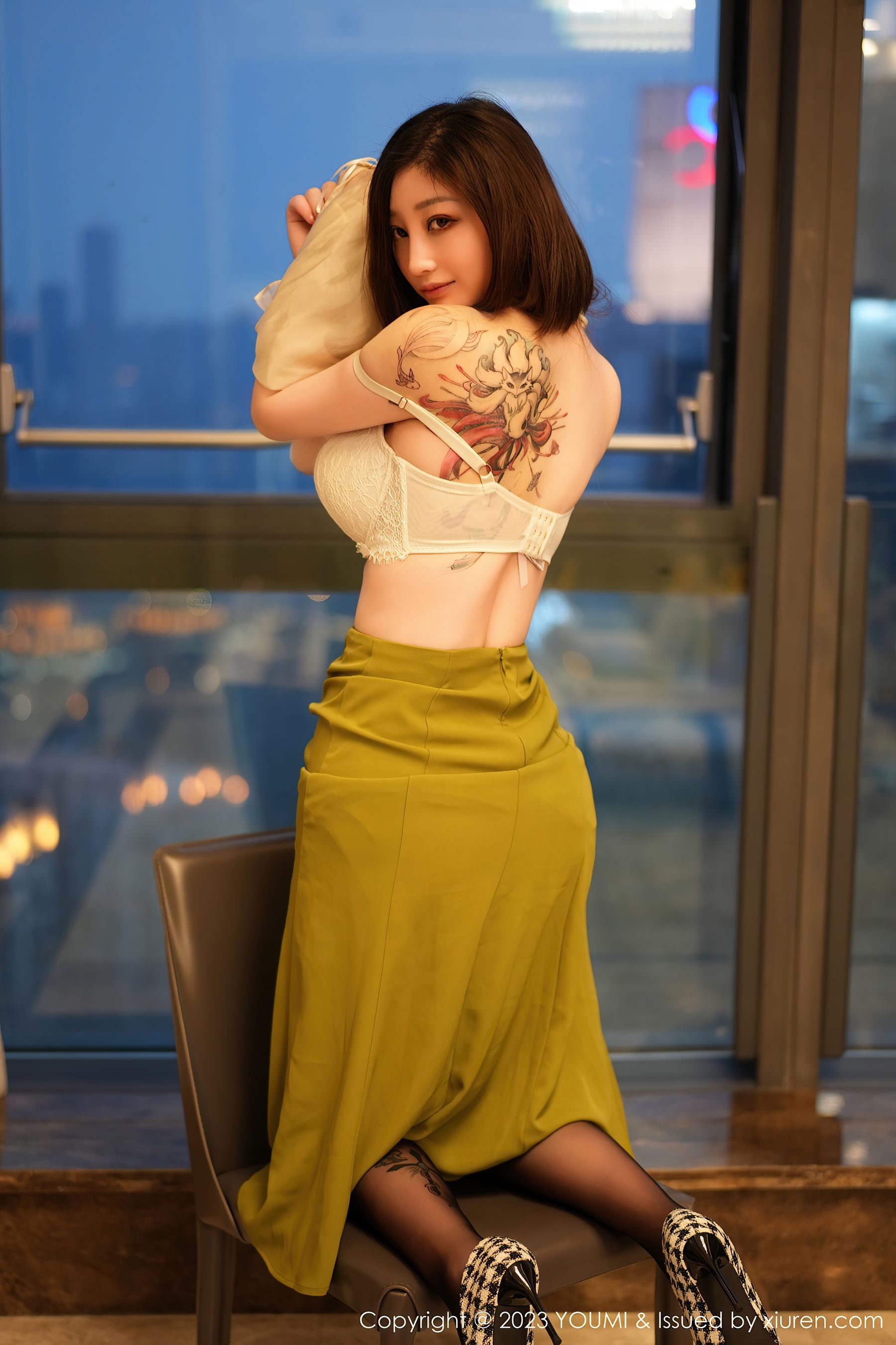 [YOUMI尤蜜荟] VOL.940 妲己_Toxic 黑丝短裙·合集-妙妙屋