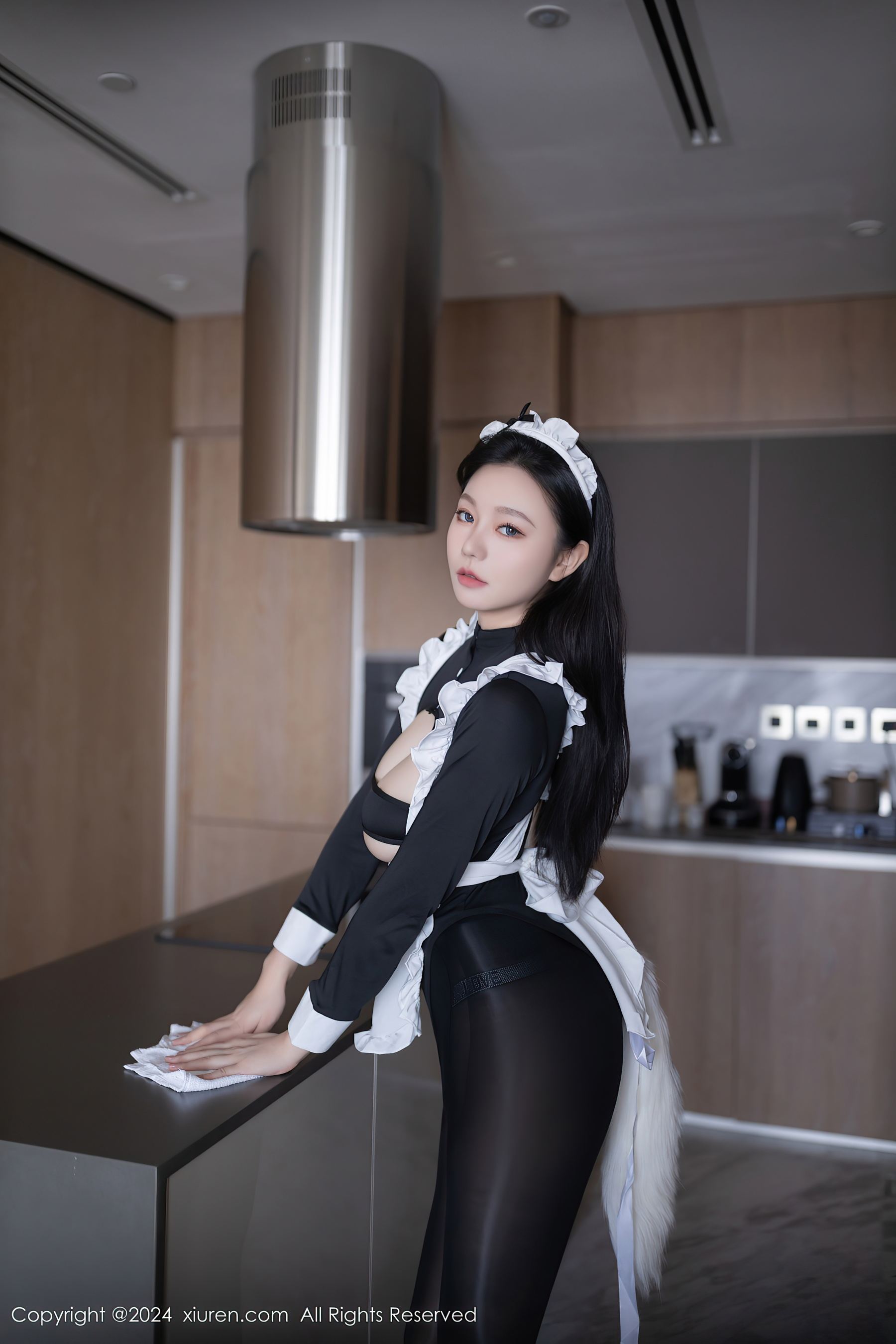 [XiuRen秀人网] No.8720 安然anran 黑丝美腿·合集-妙妙屋
