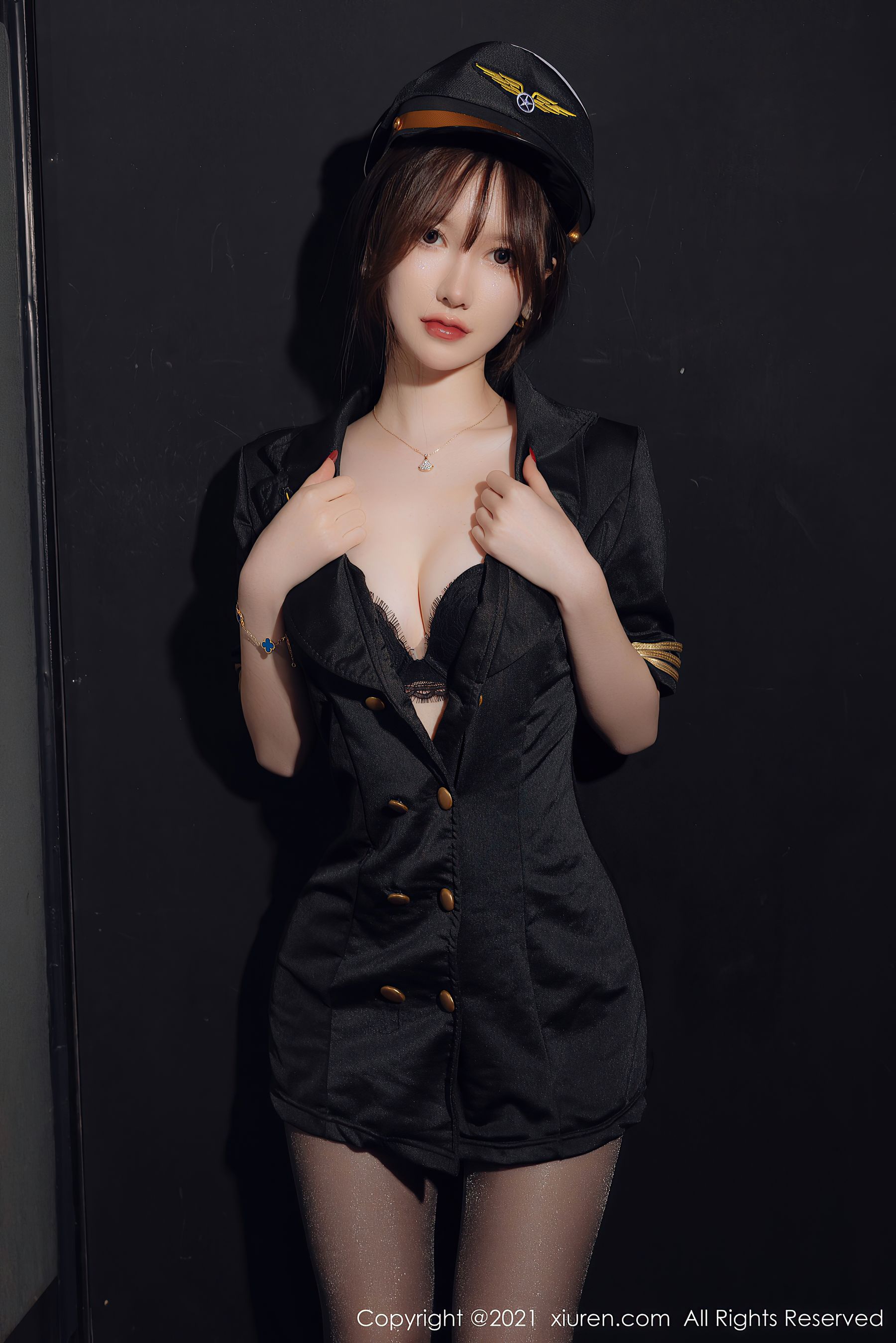 [秀人XiuRen] No.4355 美桃酱·合集-妙妙屋