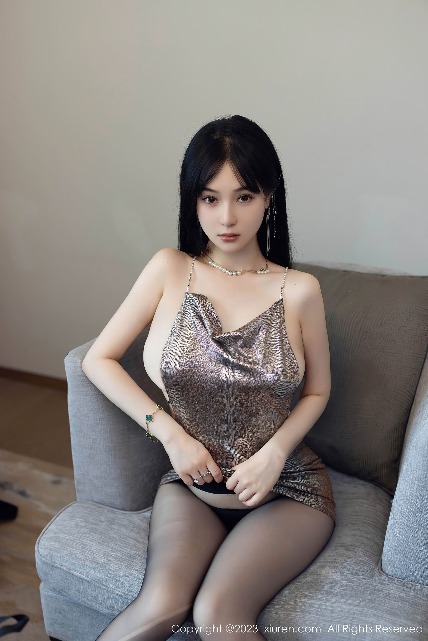 [XiuRen秀人网] No.7211 柚琪Rich 黑丝美腿·合集-妙妙屋