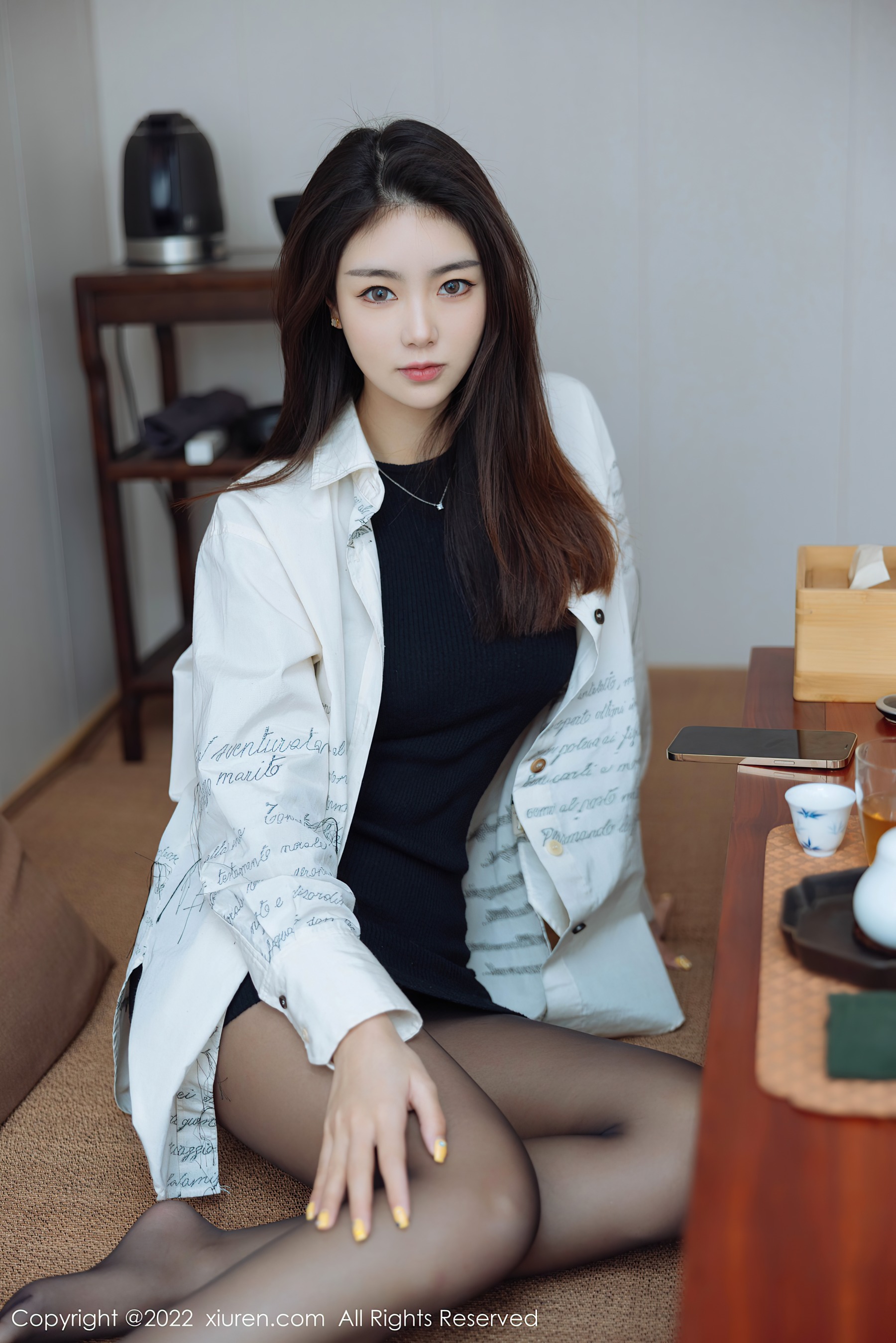 [XiuRen秀人网] No.4832 可樂Vicky 黑丝美腿·合集-妙妙屋