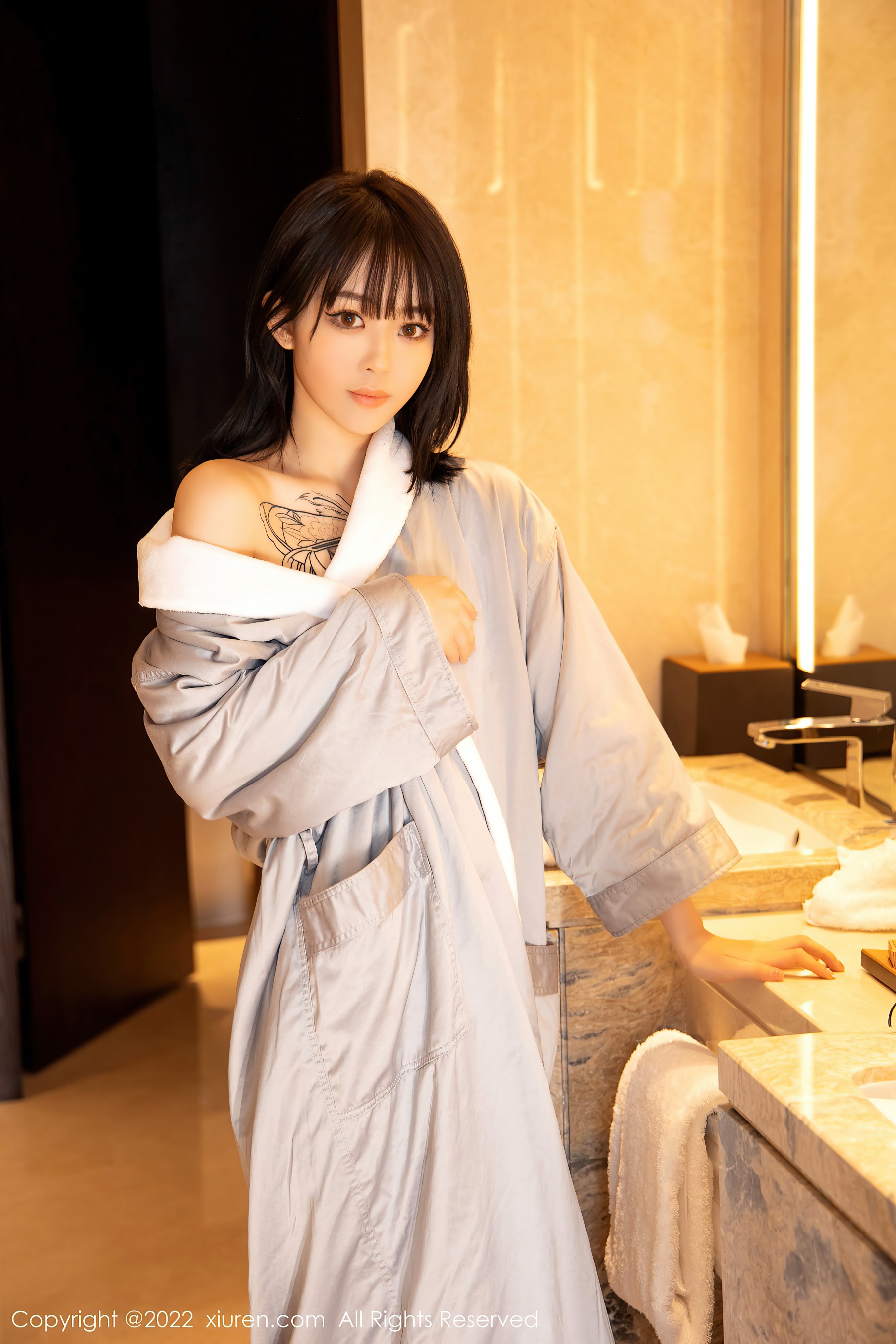 [XiuRen秀人网] No.4664 奶瓶. 美腿清纯大学生写真·合集-妙妙屋