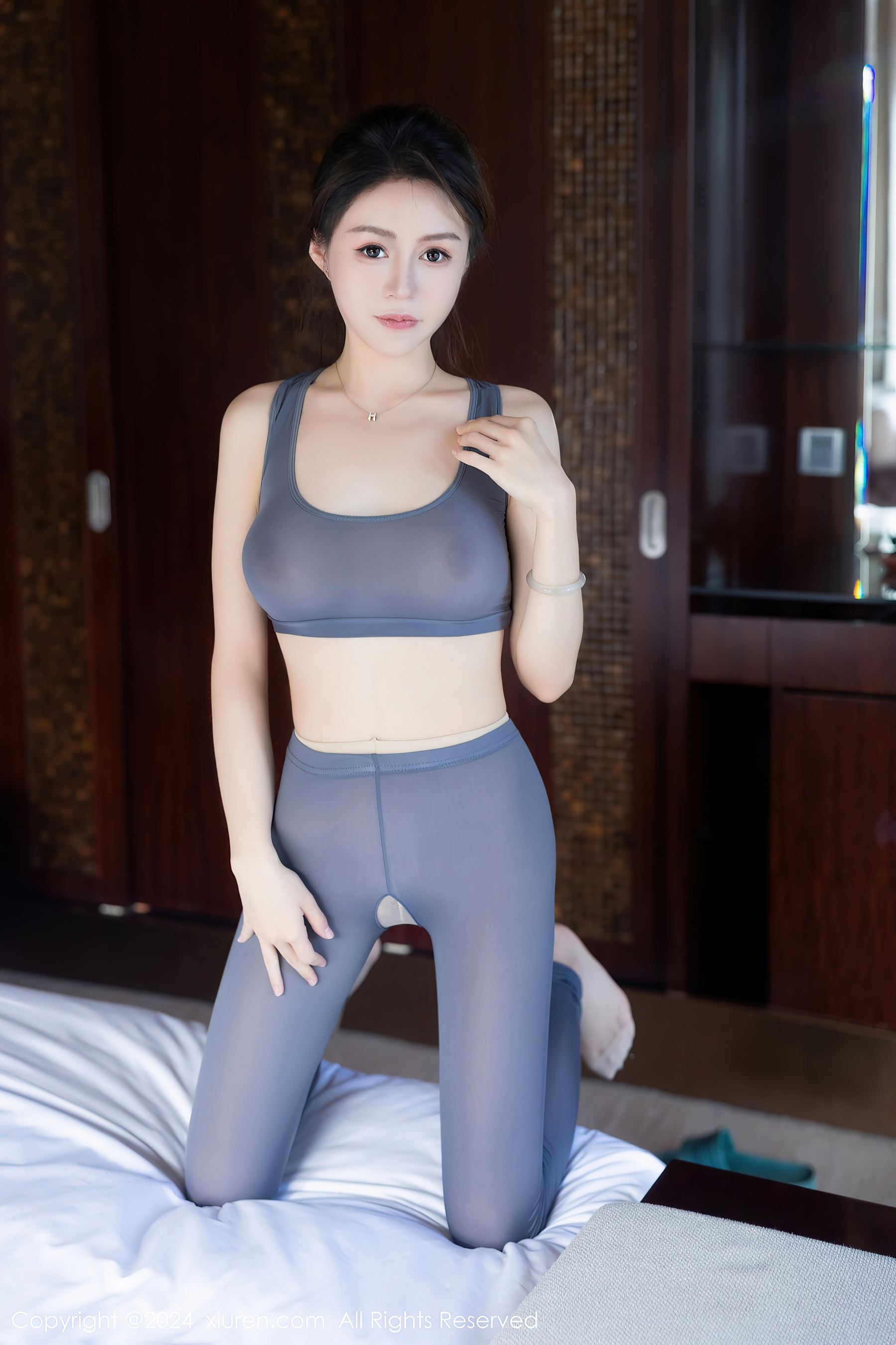 [XiuRen秀人网] No.7999 林幼一 瑜伽服美腿·合集-妙妙屋