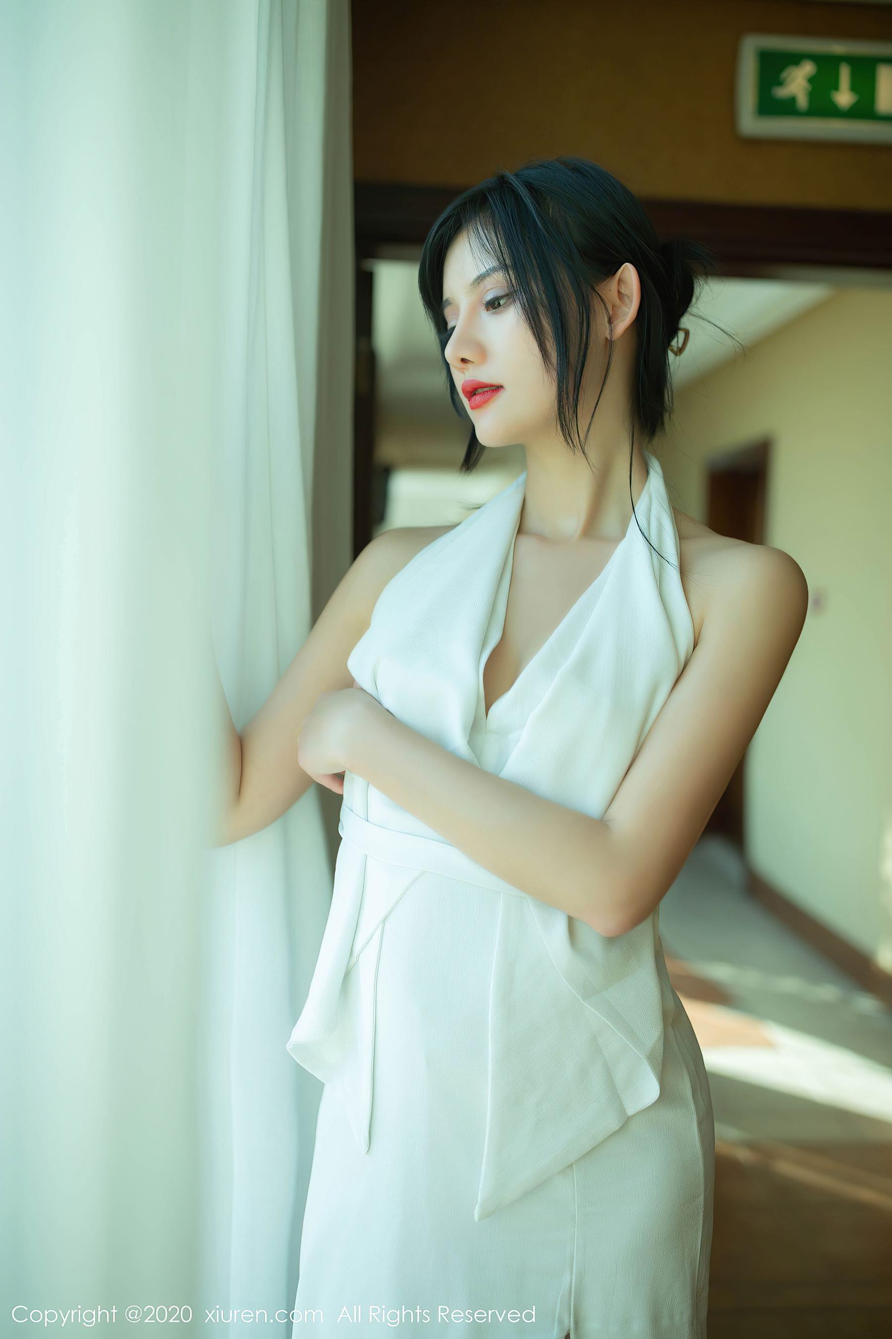 [秀人XIUREN] No.2389 就是阿朱啊·合集-妙妙屋