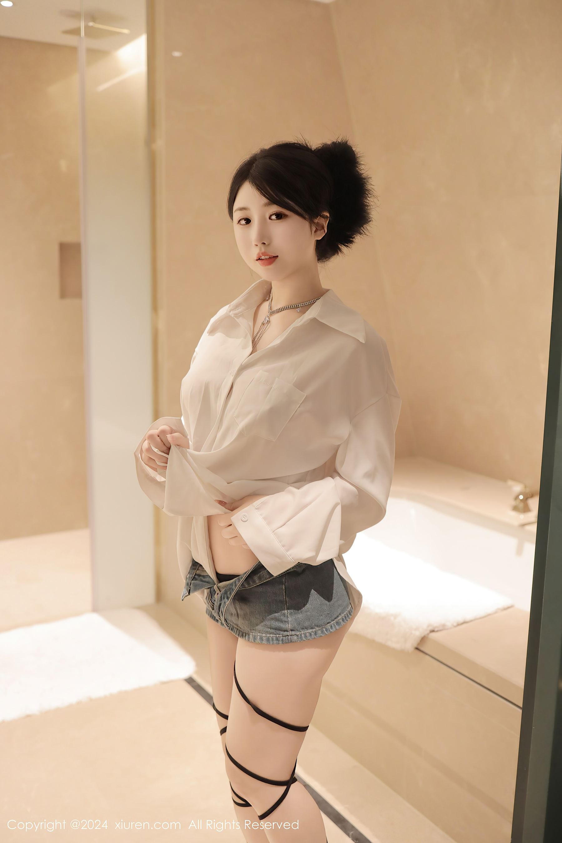 [XiuRen秀人网] No.8400 陈小花 美乳性感·合集-妙妙屋