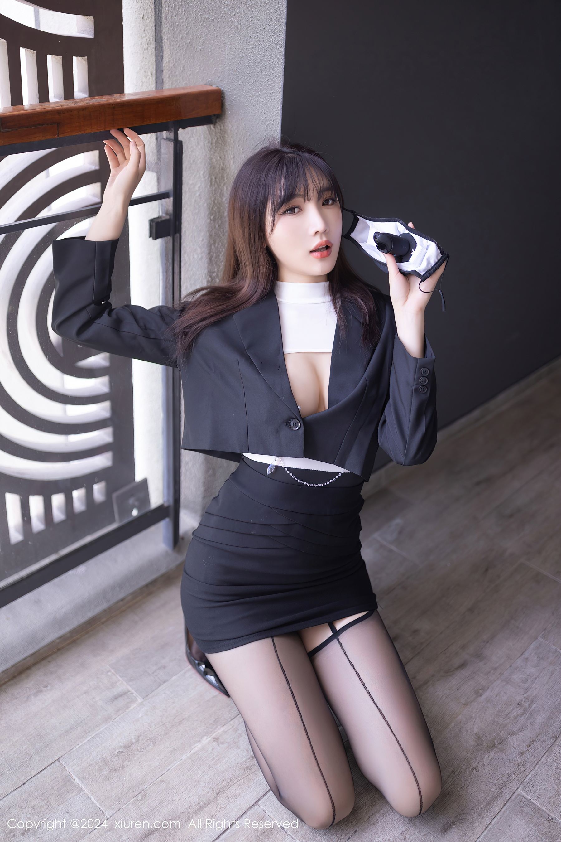 [XiuRen秀人网] No.8627 陆萱萱 黑丝美腿·合集-妙妙屋