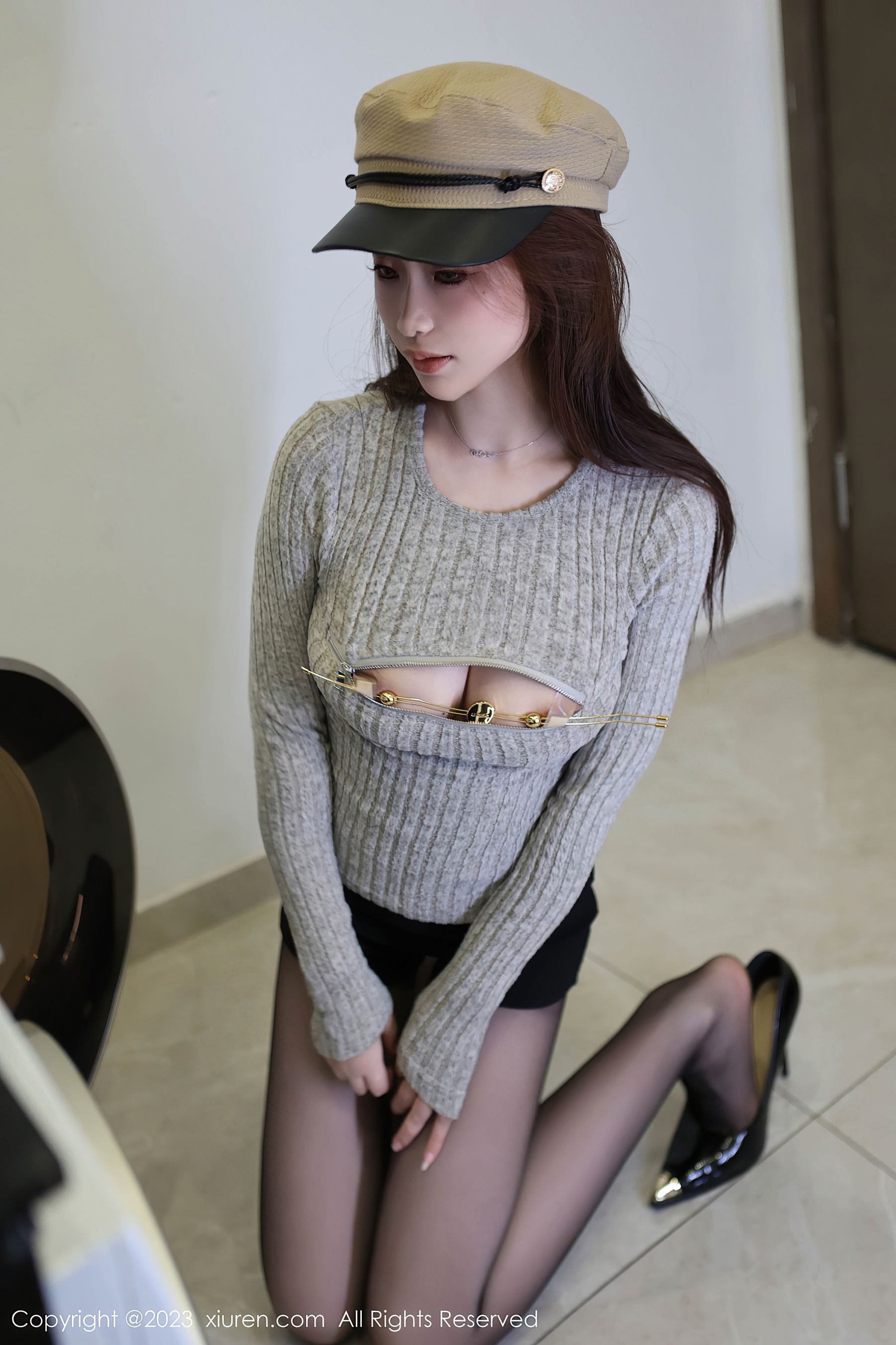 [XiuRen秀人网] No.7790 月酱儿 黑丝美腿·合集-妙妙屋