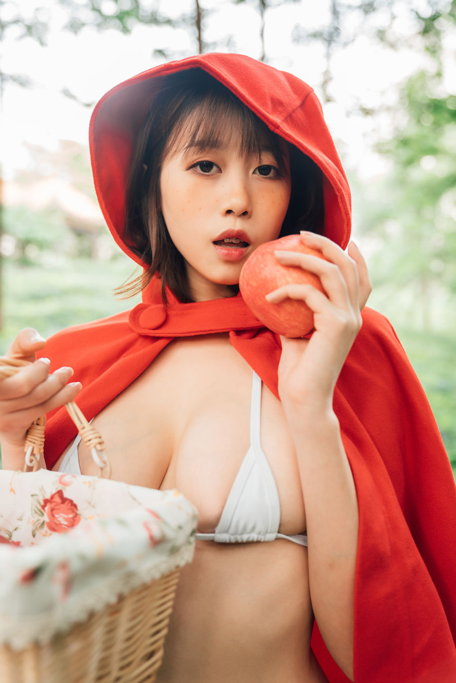 奈汐酱nice-No.031-大红帽 [26P 2V]·合集-妙妙屋