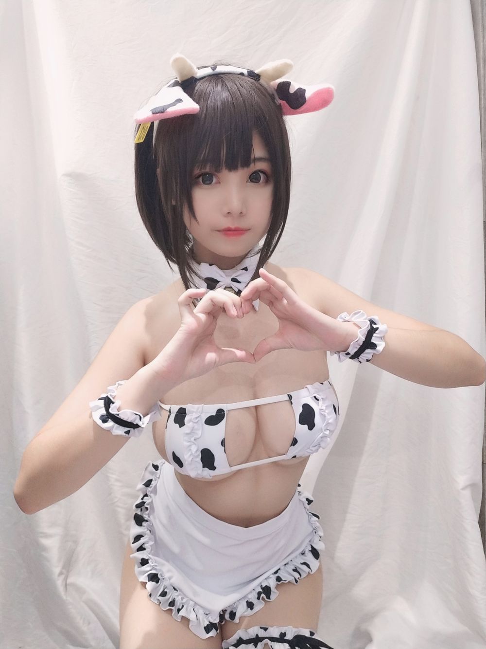 蜜汁猫裘-No.025-小奶牛自拍版女仆 [20P]·合集-妙妙屋