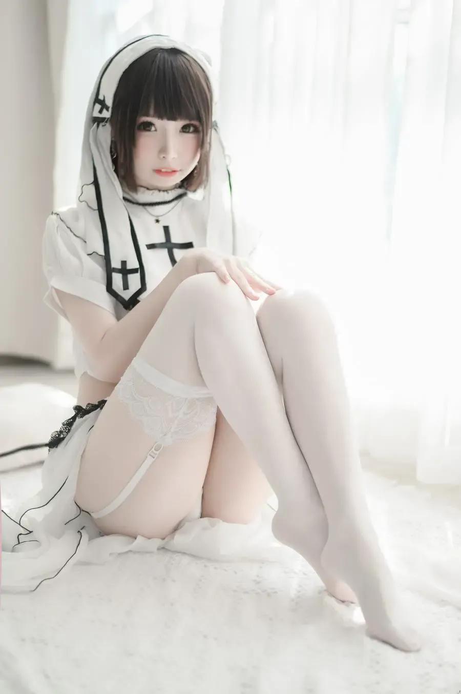 十万珍吱伏特-No.003-修女 [49P]·合集-妙妙屋