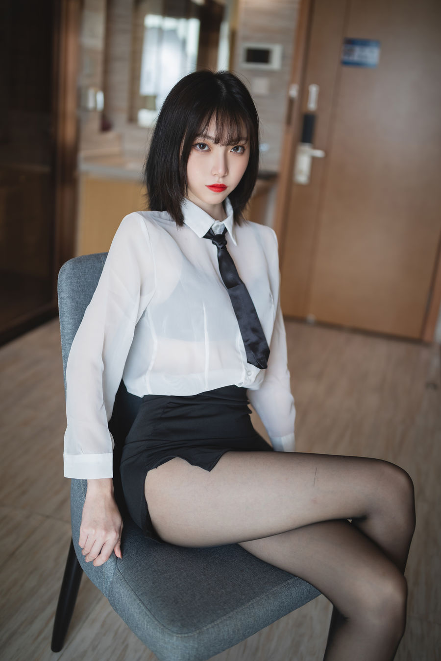 许岚LAN-No.002-ol制服 [41P]·合集-妙妙屋