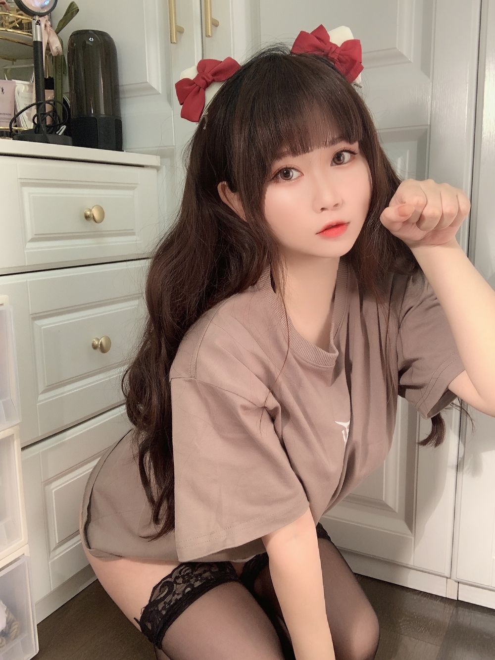 是依酱呀-No.040-T恤底下 [31P 2V]·合集-妙妙屋