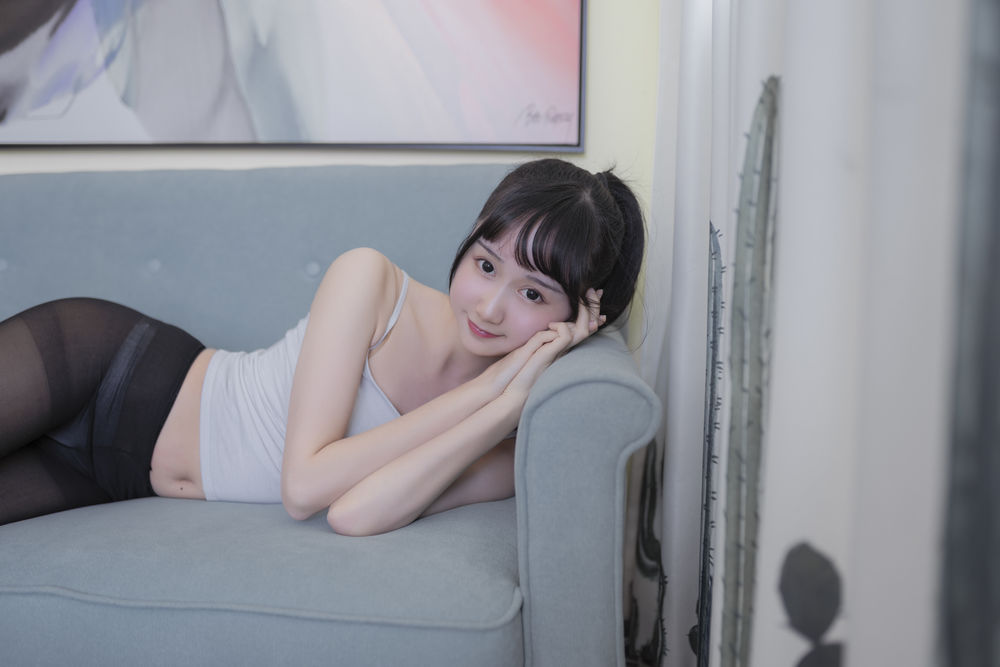 木棉棉OwO-No.020-背心黑丝居家写真 [40P]·合集-妙妙屋