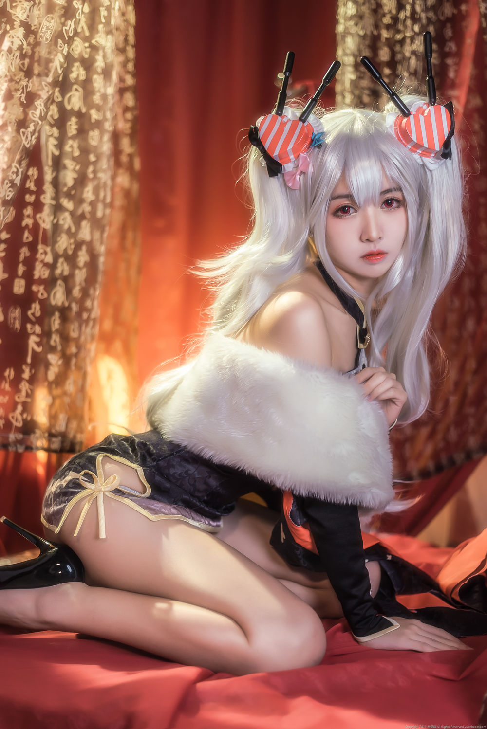 鳗鱼霏儿-No.019-碧蓝华裳 吸血鬼 [12P]·合集-妙妙屋