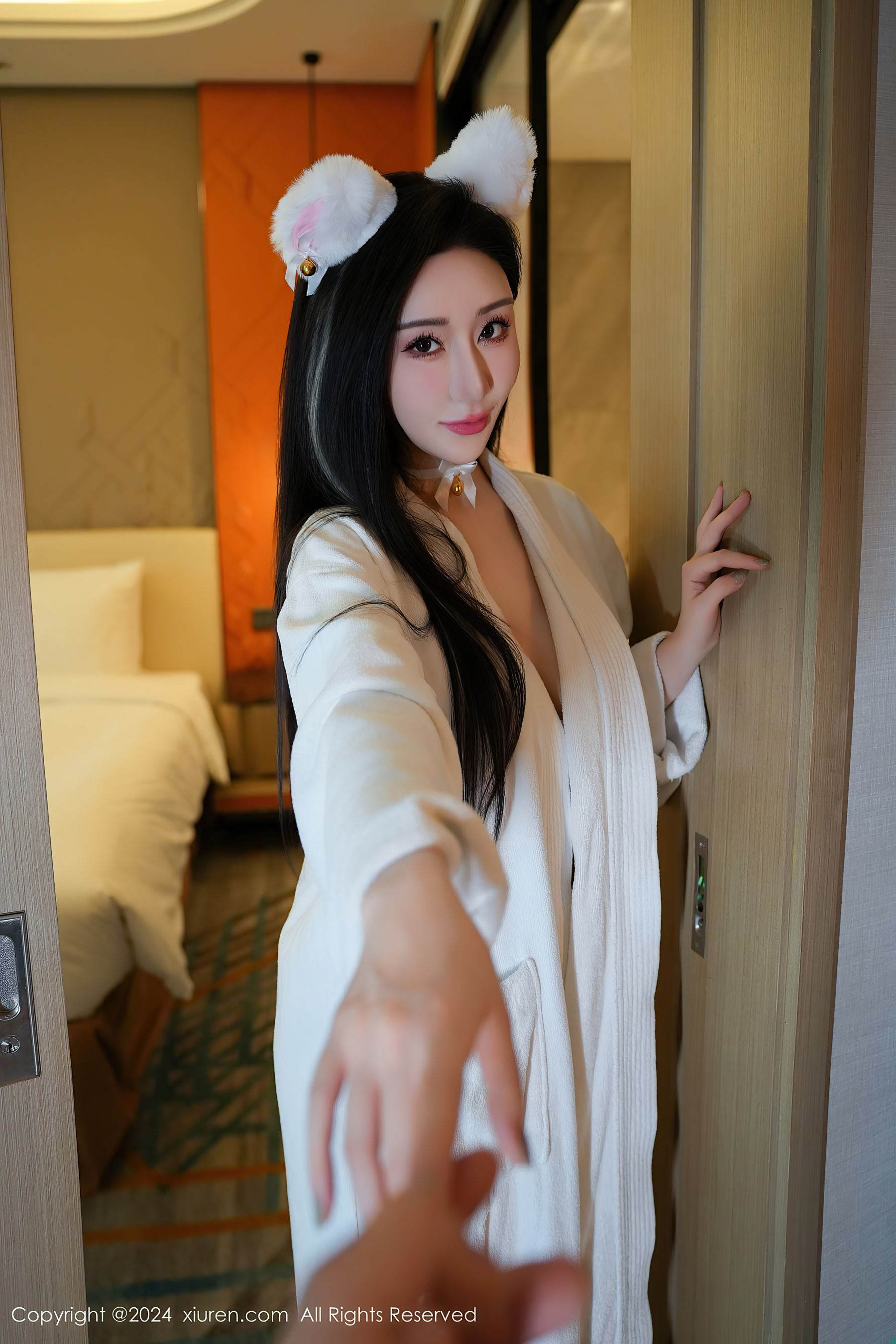 [XiuRen秀人网] No.8679 田兮白 丝袜美腿·合集-妙妙屋