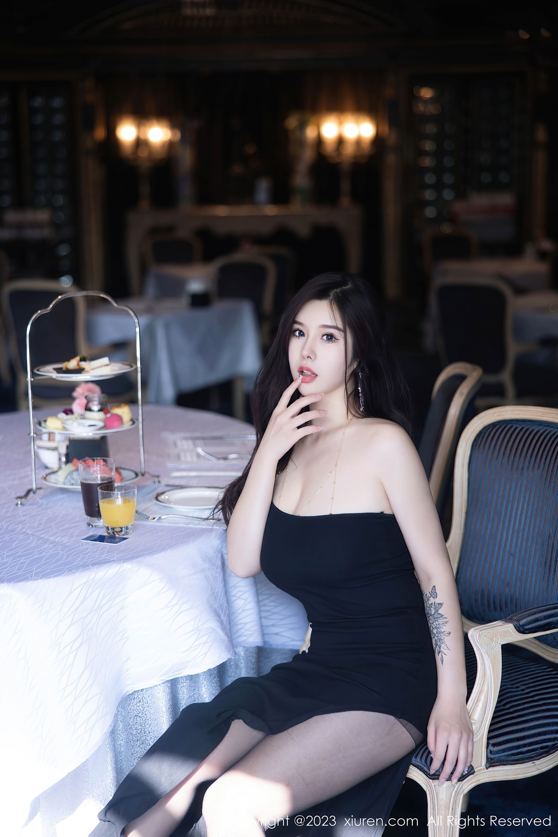 [XiuRen秀人网] No.6973 周思乔Betty 黑丝美臀·合集-妙妙屋