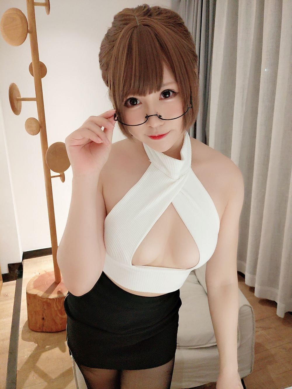 Nyako喵子-No.023-自拍六连5开胸黑丝自拍 [18P]·合集-妙妙屋