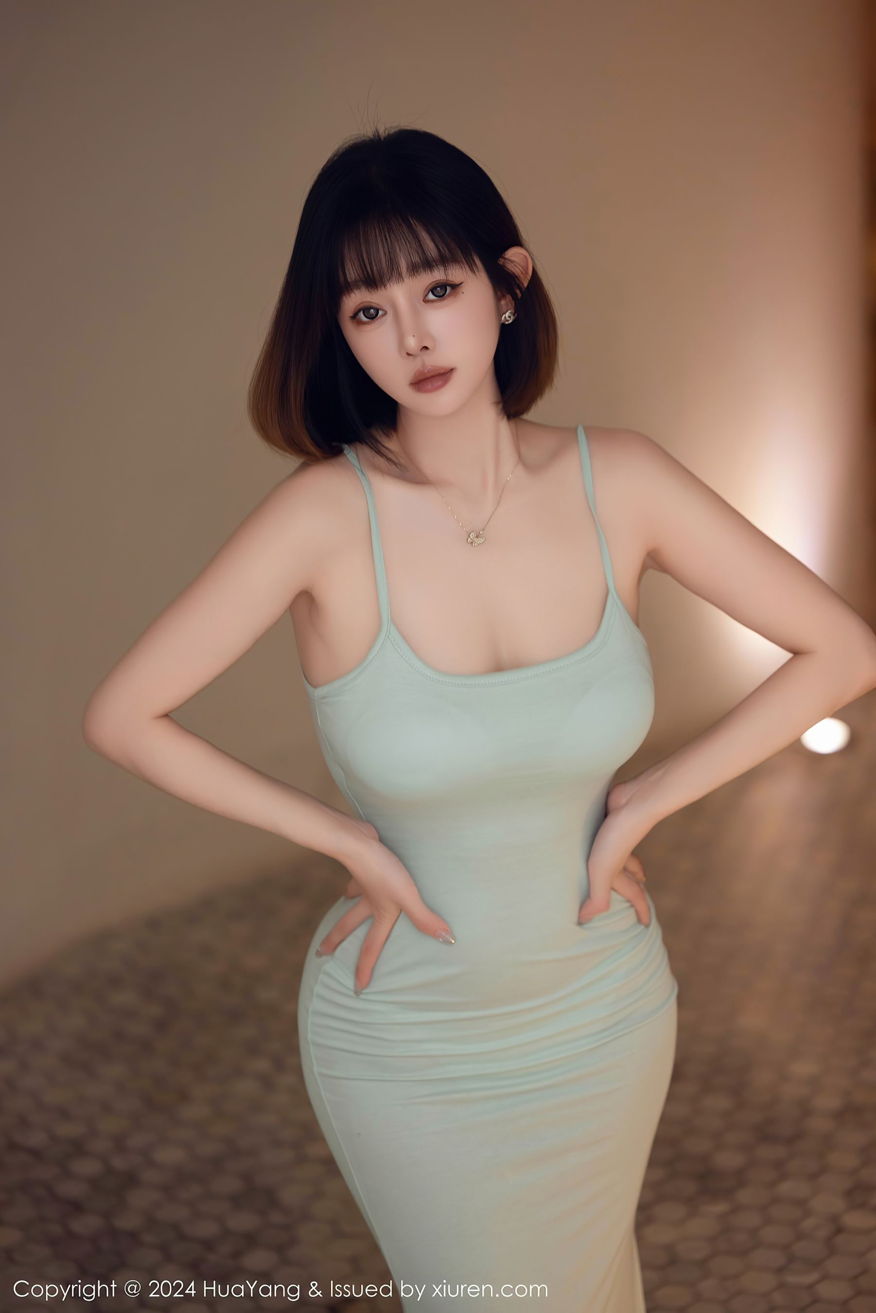 [HuaYang花漾] VOL.586 王雨纯 长裙美腿·合集-妙妙屋