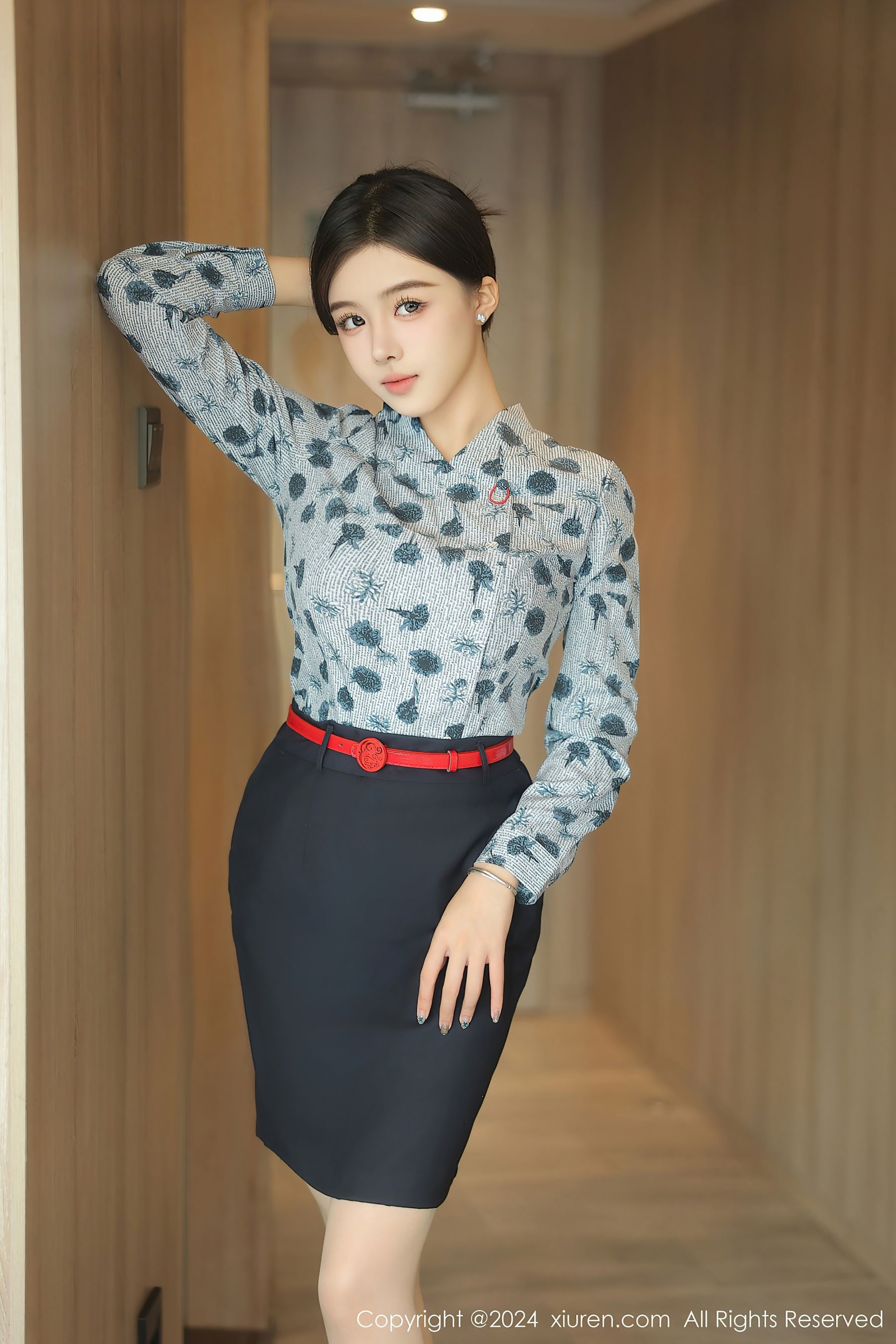 [XiuRen秀人网] No.8919 袁圆 制服新人·合集-妙妙屋
