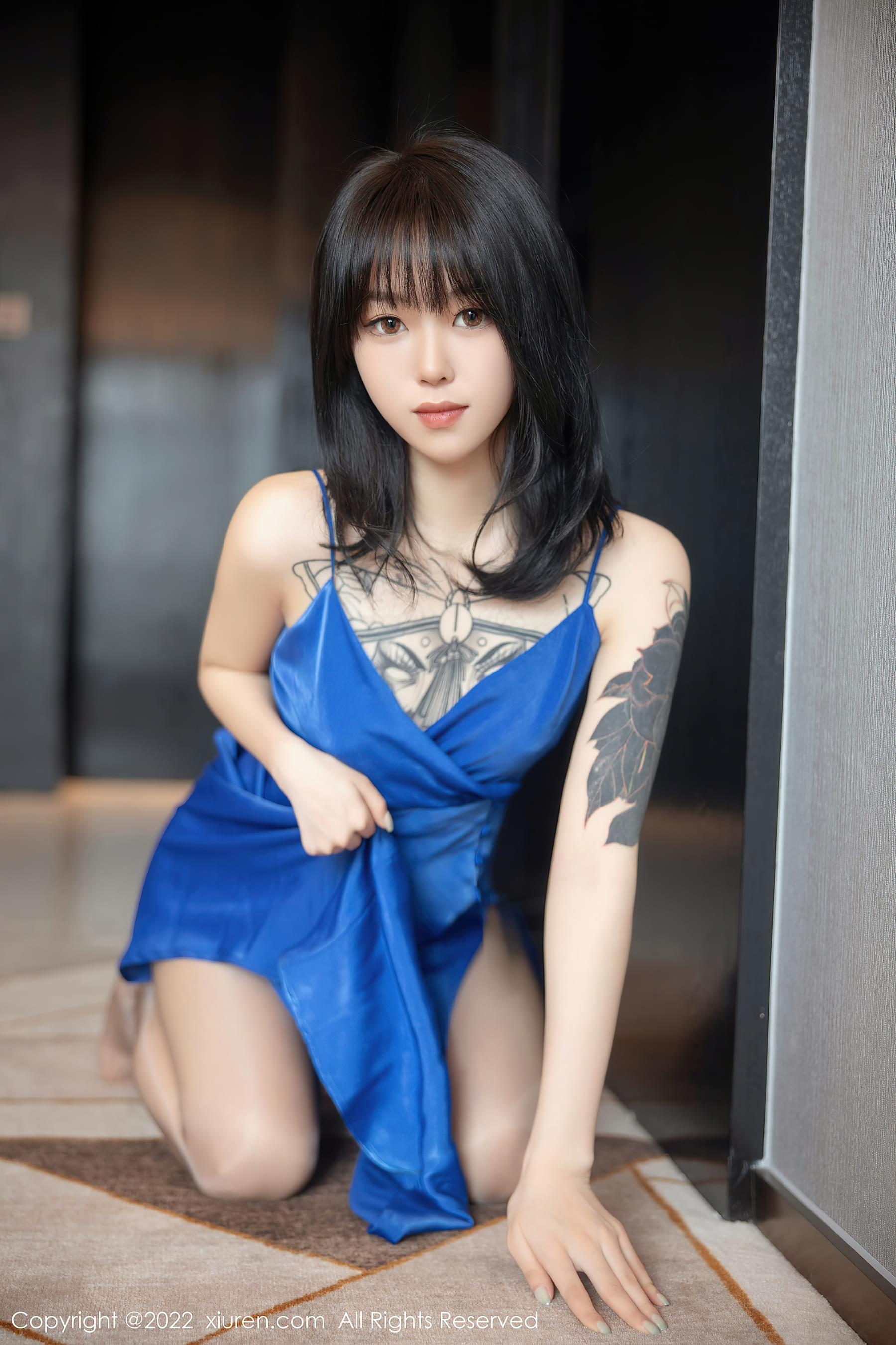 [XiuRen秀人网] No.5165 奶瓶. 吊带裙美腿·合集-妙妙屋