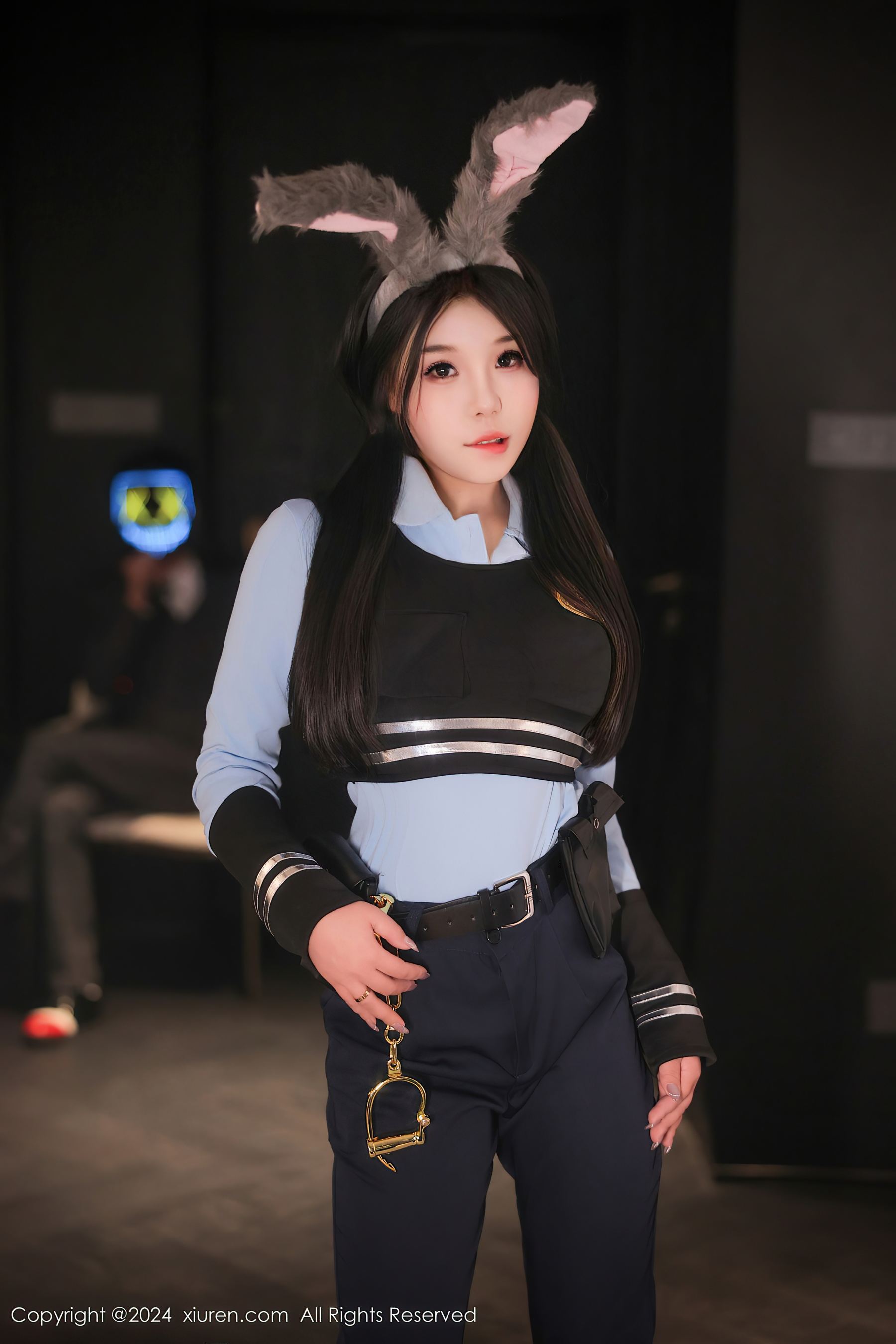 [XiuRen秀人网] No.9071 麦田 黑丝兔子警官·合集-妙妙屋