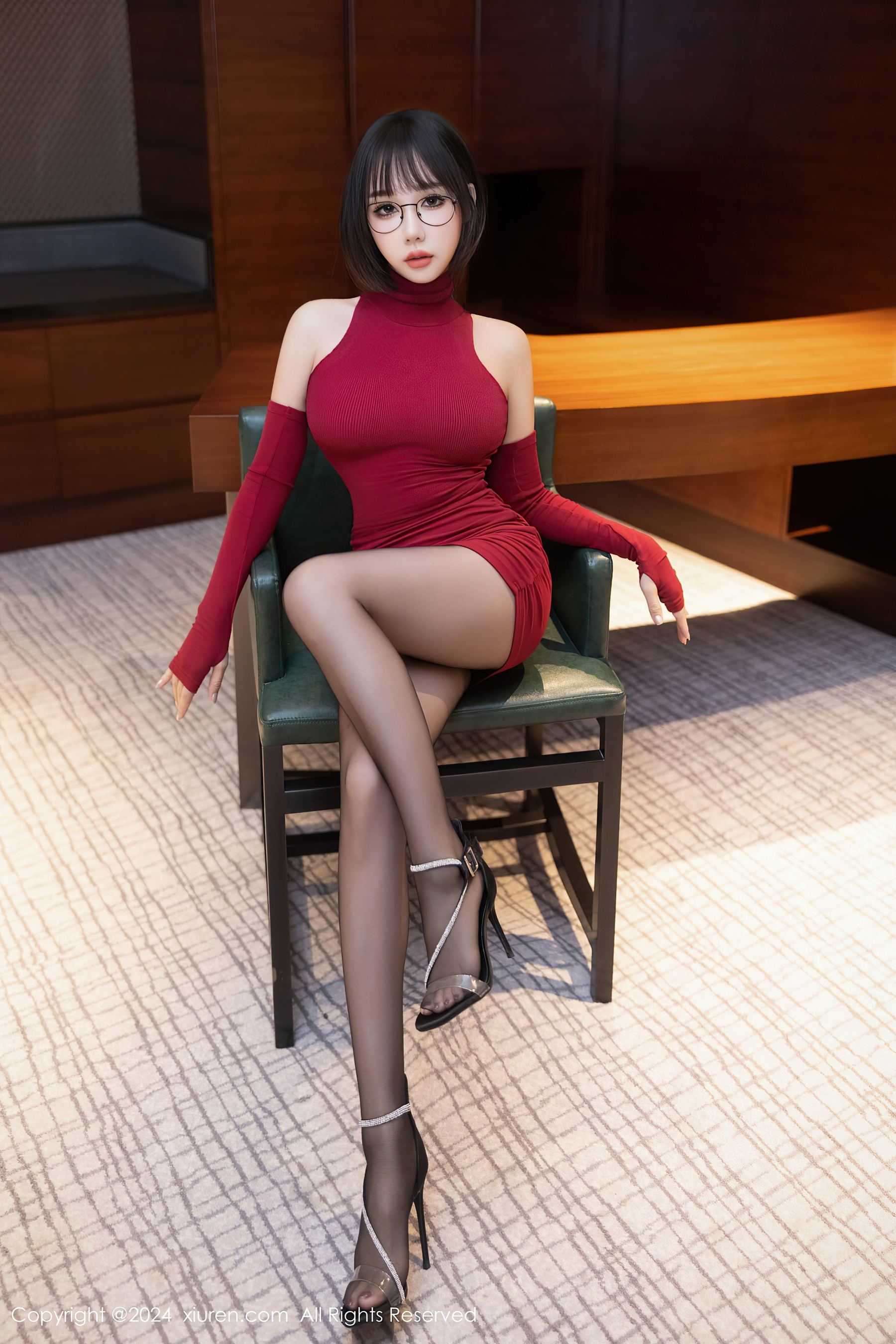 [XiuRen秀人网] No.9096 波巧酱 黑丝美腿·合集-妙妙屋