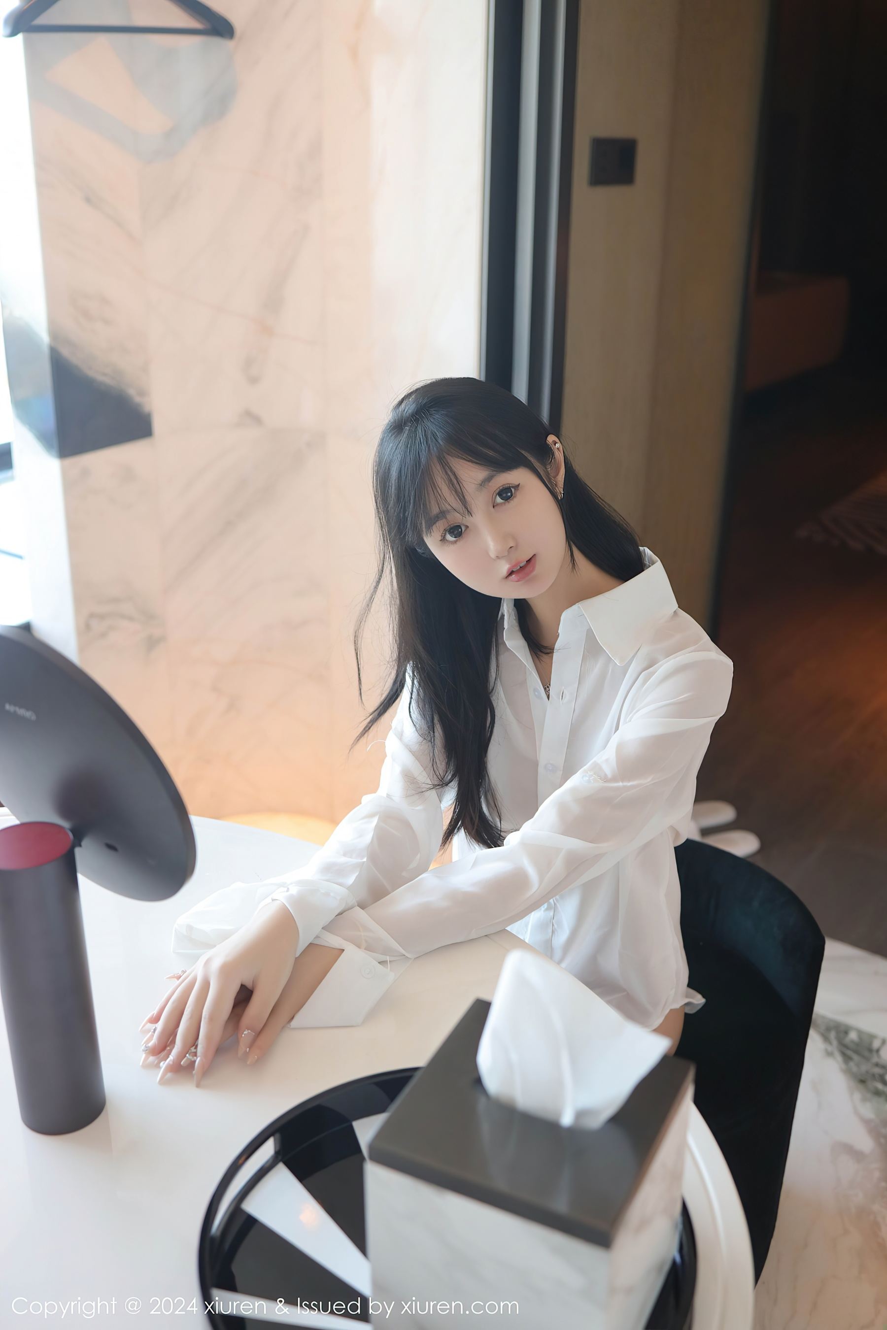 [XiuRen秀人网] No.9251 林好好 新人美腿·合集-妙妙屋