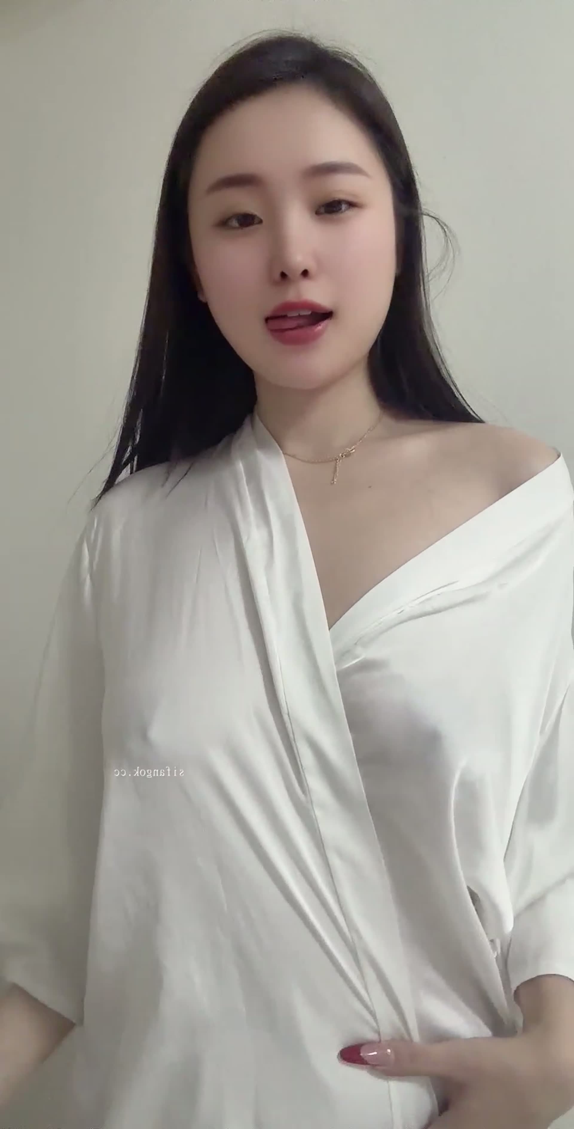 [主播]快手直播男王定制抖胸热舞合集[13V/356.4M]·合集-妙妙屋